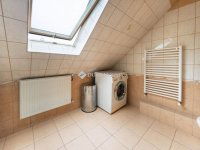 Eladó családi ház, XVIII. kerületben 140 M Ft, 5 szobás