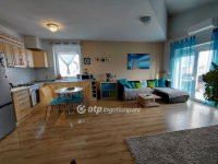 Eladó téglalakás, Győrött 79 M Ft, 3 szobás