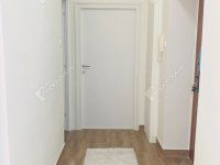 Eladó téglalakás, Tatabányán 0.18 M Ft, 3 szobás