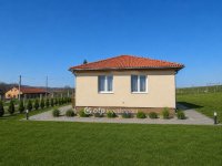 Eladó családi ház, Versegen 79.9 M Ft, 5 szobás