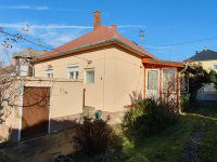 Eladó családi ház, Devecseren 33.9 M Ft, 3 szobás