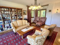 Eladó családi ház, Solymáron 189.9 M Ft, 8 szobás