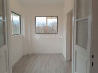 Eladó családi ház, Tápiószecsőn 59.9 M Ft, 5 szobás