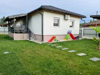 Eladó ikerház, Szigetszentmiklóson 110 M Ft, 5 szobás