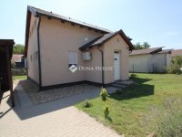 Eladó családi ház, Kecskeméten 79.9 M Ft, 4 szobás