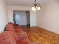 Eladó panellakás, Székesfehérvárott 63.999 M Ft, 3+1 szobás