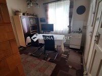 Eladó családi ház, Esztergomban 75 M Ft, 4 szobás