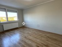 Eladó panellakás, Ajkán 30 M Ft, 2 szobás / költözzbe.hu
