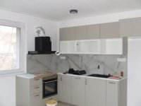 Eladó családi ház, Esztergomban 180 M Ft, 9 szobás