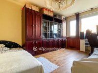 Eladó panellakás, Győrött 44.9 M Ft, 2 szobás