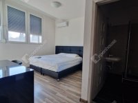 Eladó hotel, Komáromban 653.4 M Ft, 28 szobás