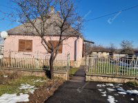 Eladó családi ház