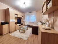 Eladó panellakás, Debrecenben 57.9 M Ft, 3 szobás