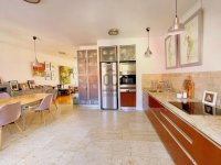 Eladó téglalakás, IX. kerületben 210 M Ft, 3 szobás