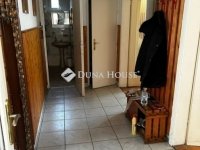 Eladó családi ház, XVII. kerületben 69.9 M Ft, 4 szobás