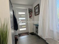 Eladó családi ház, Vecsésen 113.9 M Ft, 3 szobás