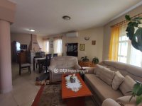 Eladó családi ház, Szegeden 155 M Ft, 5 szobás