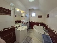 Eladó családi ház, Algyőn 129 M Ft, 5 szobás