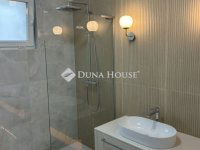 Eladó családi ház, Csömörön 199 M Ft, 4 szobás