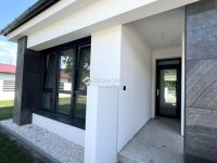 Eladó családi ház, Szigetszentmiklóson 149 M Ft, 4 szobás