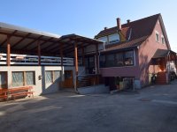 Eladó családi ház, Csepregen 69.9 M Ft, 7 szobás