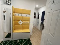 Eladó panellakás, Várpalotán 49.5 M Ft, 3 szobás