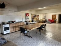 Eladó családi ház, XIV. kerületben 400 M Ft, 6 szobás