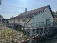 Eladó családi ház