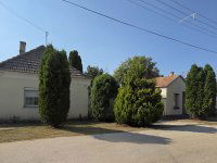 Eladó családi ház, Tatán 34 M Ft, 3 szobás