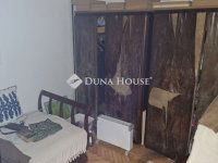 Eladó téglalakás, Pécsett 55 M Ft, 4 szobás