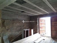 Eladó családi ház, Ádándon 55.5 M Ft, 6 szobás