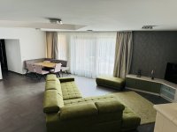 Eladó családi ház, Magyaralmáson 215 M Ft, 5+1 szobás