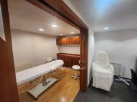 Eladó üzlethelyiség