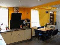 Eladó téglalakás, VIII. kerületben 93 M Ft, 3 szobás