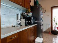 Eladó téglalakás, Dunakeszin 89.9 M Ft, 3 szobás