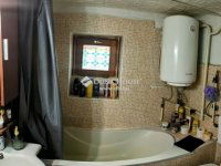 Eladó családi ház, Pécsett 46.9 M Ft, 3 szobás