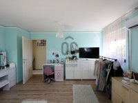 Eladó családi ház, XVII. kerületben 179.9 M Ft, 5 szobás