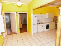 Eladó családi ház, Veszprémben 79.9 M Ft, 3+1 szobás