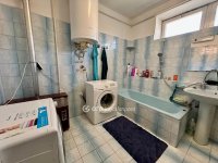 Eladó családi ház, Balatonlelleén 73.99 M Ft, 4 szobás