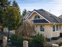 Eladó családi ház, Székesfehérvárott 187.5 M Ft, 6 szobás