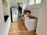 Eladó téglalakás, Pápán 19.9 M Ft, 2+1 szobás