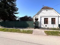 Eladó családi ház, Győrött 118 M Ft, 2 szobás