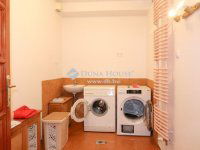 Eladó családi ház, III. kerületben 249 M Ft, 6 szobás