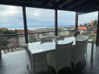 Eladó családi ház, Csopakon 398 M Ft, 6 szobás