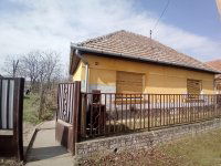 Eladó családi ház, Turán 21.9 M Ft, 2 szobás