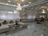 Eladó családi ház, Turán 159.9 M Ft, 4 szobás