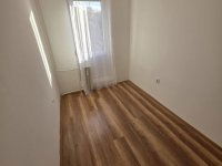 Eladó panellakás, Pécsett 39.95 M Ft, 1+1 szobás