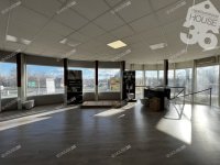 Kiadó üzlethelyiség, Kecskeméten 1900 E Ft / hó, 10 szobás