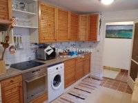 Eladó családi ház, Szentendrén 339 M Ft, 10 szobás