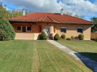 Eladó családi ház